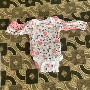 Gerber Baby Girls 3-Pack Long Sleeve Onesies – Newborn